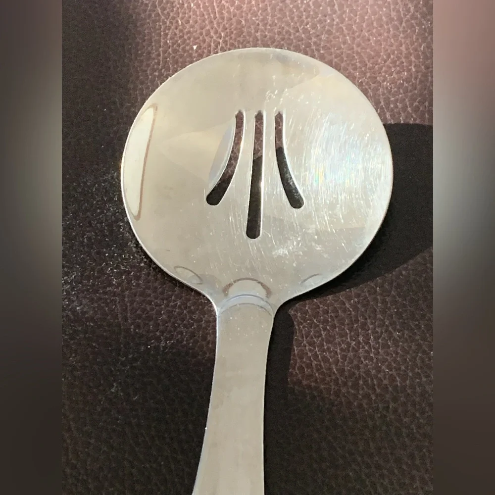 Oneida 18/8 Stainless Steel Slotted Salad Serving Spoon 9.5 Inch Flatware Heavy